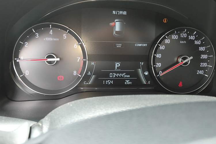 Used Honda Avancier 2020 370TURBO Two-Wheel Drive Luxury Edition Odometer Close Up