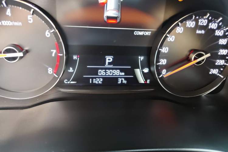 Used Honda Avancier 2020 240TURBO Front-Wheel Drive Smart Edition Odometer Close Up