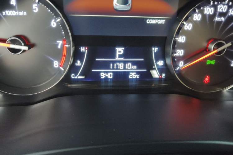 Used Honda Avancier 2020 370TURBO Four-Wheel Drive Premium Edition Odometer Close Up