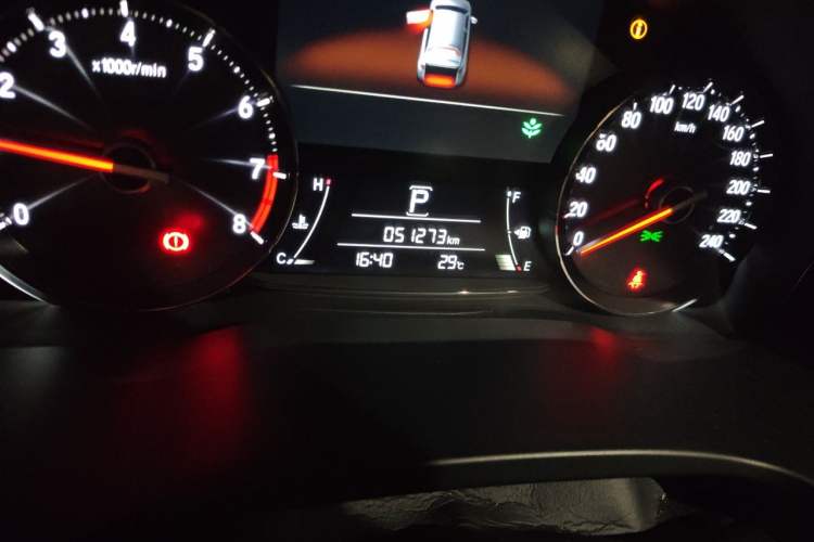Used Honda Avancier 2020 370TURBO Four-Wheel Drive Supreme Edition Odometer Close Up