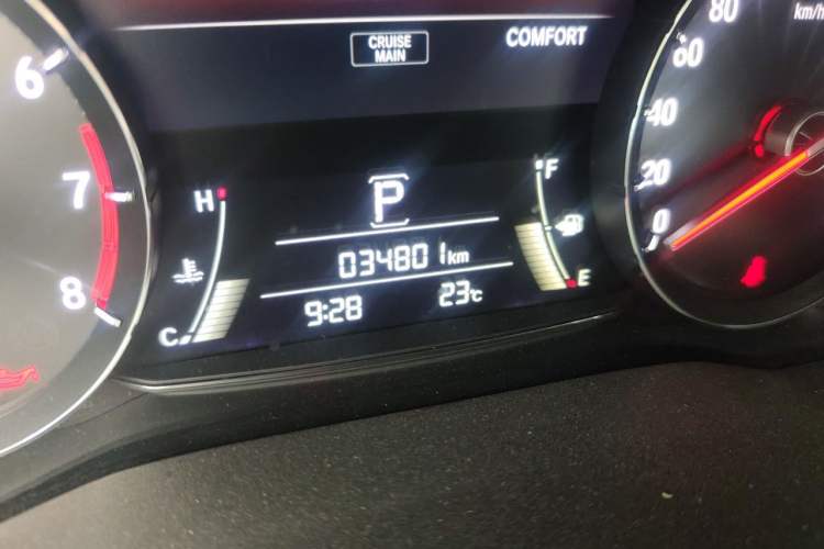 Used Honda Avancier 2020 240TURBO Front-Wheel Drive Smart Edition Odometer Close Up