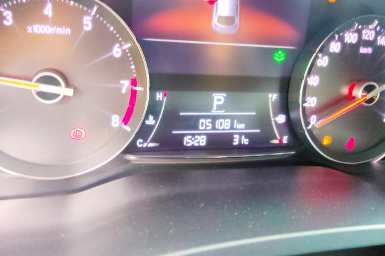 Used Honda Avancier 2020 370TURBO Four-Wheel Drive Supreme Edition Odometer Close Up