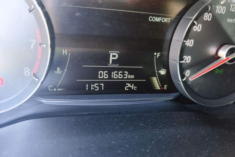 Used Honda Avancier 2020 240TURBO Front-Wheel Drive Smart Edition Odometer Close Up