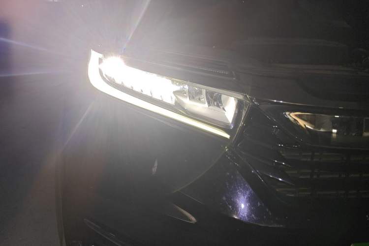 Used Honda Avancier 2020 240TURBO Front-Wheel Drive Smart Edition Right Front Headlight
