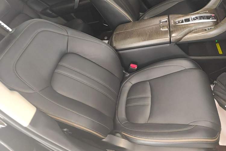 Used Honda Avancier 2020 370TURBO Four-Wheel Drive Premium Edition Right Front Seat