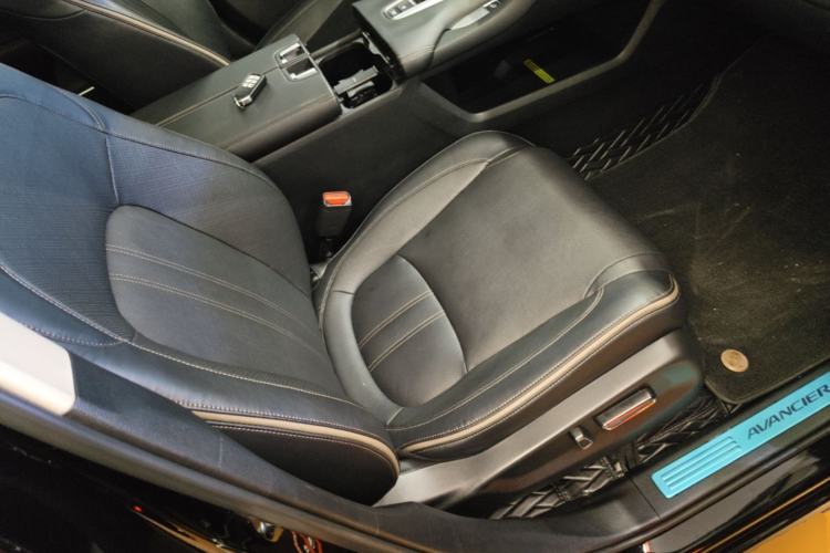Used Honda Avancier 2020 370TURBO Four-Wheel Drive Premium Edition Right Front Seat