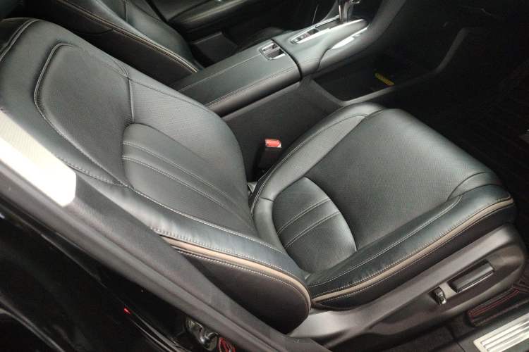 Used Honda Avancier 2020 240TURBO Front-Wheel Drive Smart Edition Right Front Seat