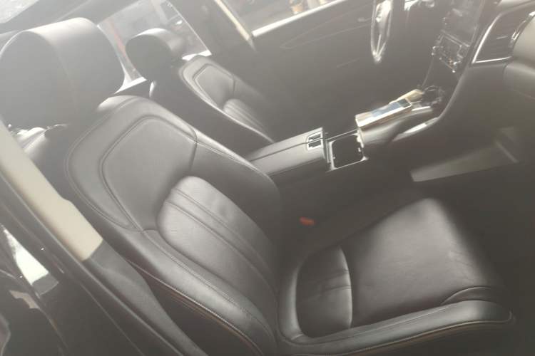 Used Honda Avancier 2020 370TURBO Two-Wheel Drive Luxury Edition Right Front Seat