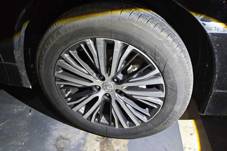 Used Honda Avancier 2020 240TURBO Two-Wheel Drive Premium Edition Right Front Wheel Hub