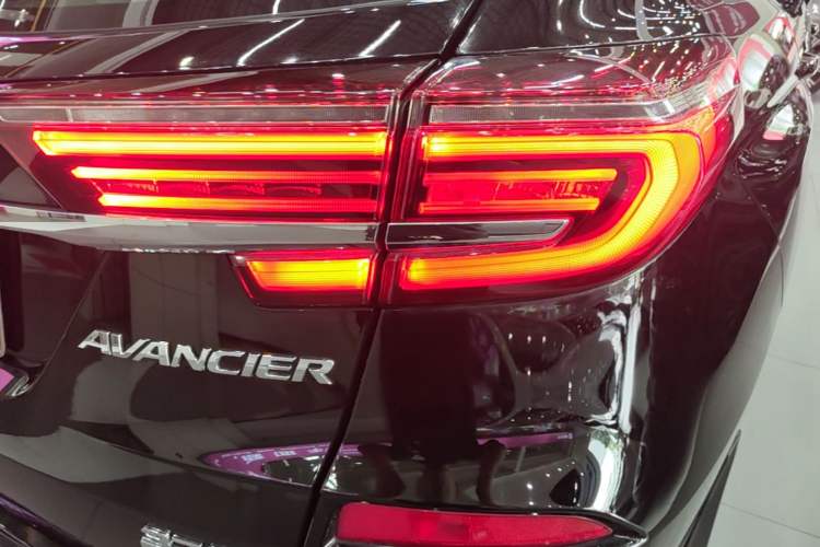 Used Honda Avancier 2020 370TURBO Two-Wheel Drive Luxury Edition Right Rear Taillight