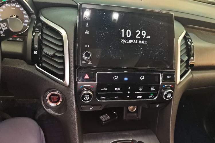 Used Honda Avancier 2020 370TURBO Two-Wheel Drive Luxury Edition Audio And AC Panel