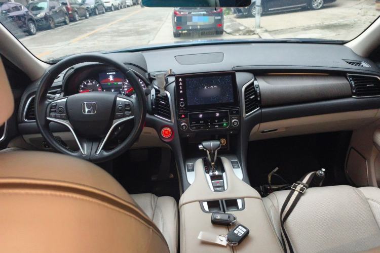 Used Honda Avancier 2020 240TURBO Two-Wheel Drive Premium Edition Center Console