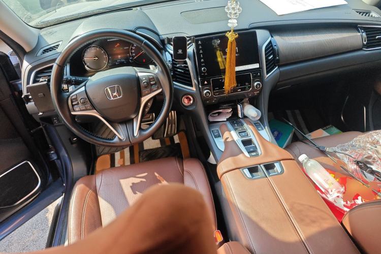 Used Honda Avancier 2020 370TURBO Four-Wheel Drive Supreme Edition Center Console