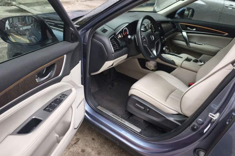 Used Honda Avancier 2020 240TURBO Two-Wheel Drive Premium Edition Driver Seat