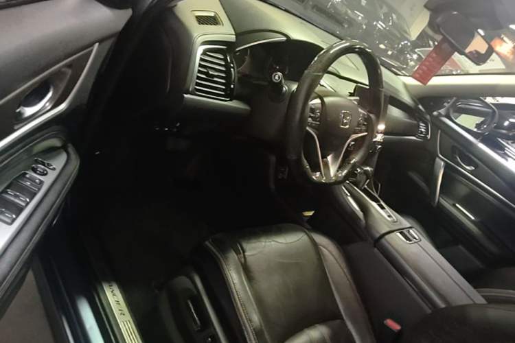 Used Honda Avancier 2020 240TURBO Two-Wheel Drive Premium Edition Driver Seat