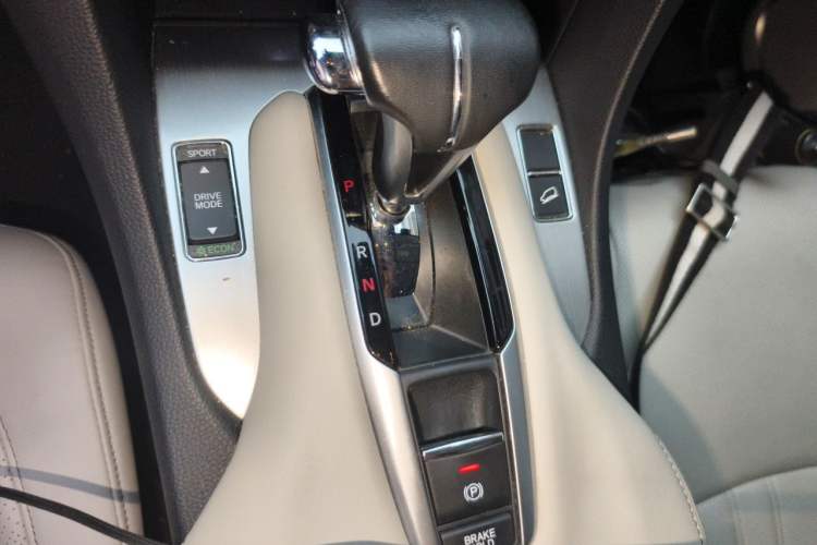 Used Honda Avancier 2020 240TURBO Two-Wheel Drive Premium Edition Gear Lever