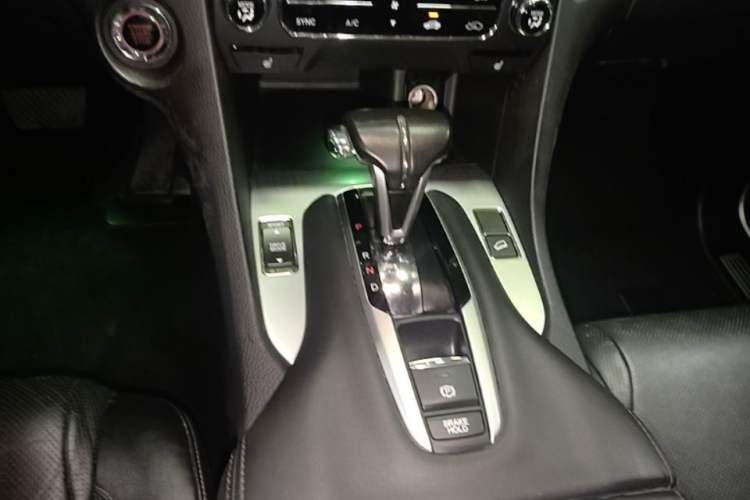 Used Honda Avancier 2020 240TURBO Two-Wheel Drive Premium Edition Gear Lever