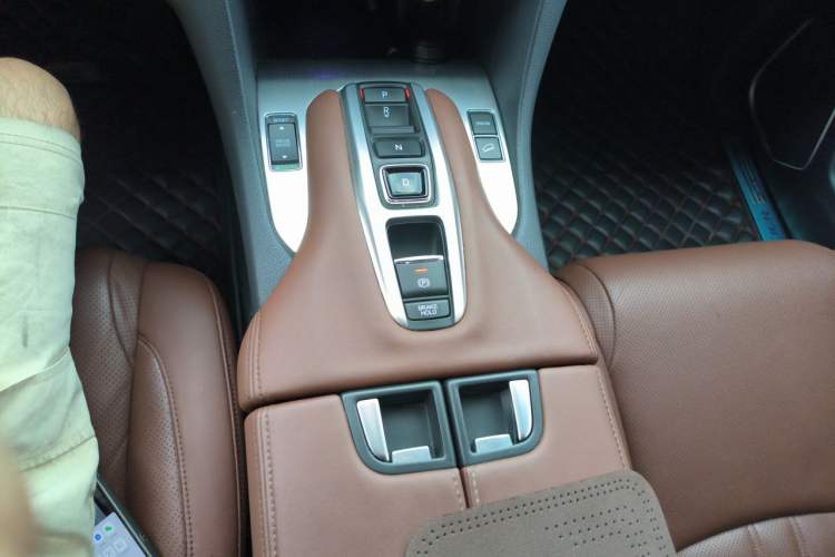 Used Honda Avancier 2020 370TURBO Four-Wheel Drive Premium Edition Gear Lever