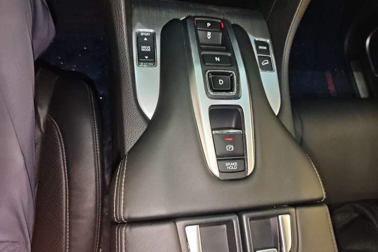 Used Honda Avancier 2020 370TURBO Two-Wheel Drive Luxury Edition Gear Lever