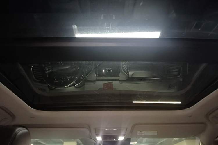 Used Honda Avancier 2020 240TURBO Two-Wheel Drive Premium Edition Headliner