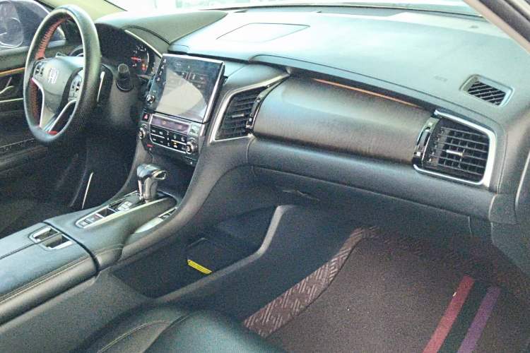Used Honda Avancier 2020 240TURBO Two-Wheel Drive Premium Edition Interior 2