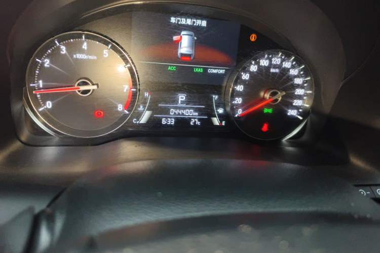 Used Honda Avancier 2020 240TURBO Two-Wheel Drive Premium Edition Odometer Close Up