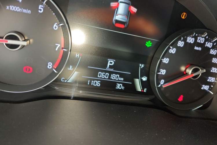 Used Honda Avancier 2020 240TURBO Front-Wheel Drive Smart Edition Odometer Close Up
