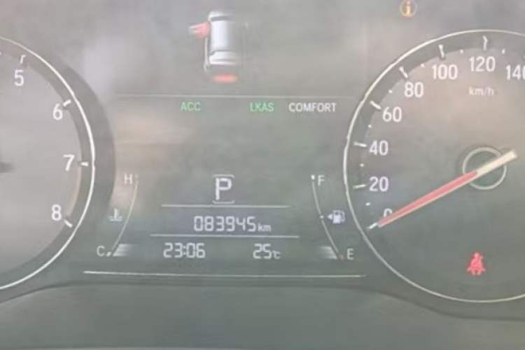 Used Honda Avancier 2020 370TURBO Four-Wheel Drive Supreme Edition Odometer Close Up