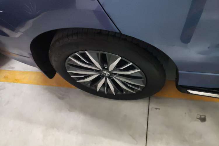Used Honda Avancier 2020 370TURBO Four-Wheel Drive Supreme Edition Two-Tone Right Rear Wheel Hub