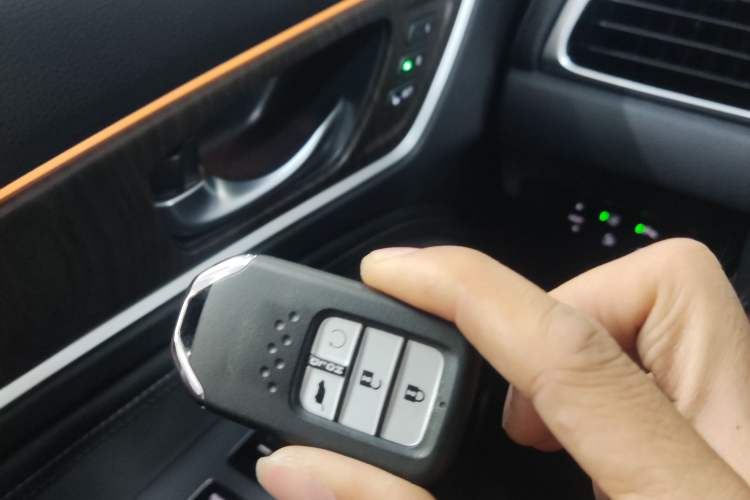 Used Honda Avancier 2020 370TURBO Four-Wheel Drive Supreme Edition Two-Tone Vehicle Key