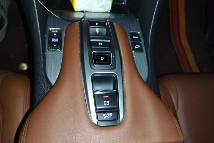 Used Honda Avancier 2020 370TURBO Four-Wheel Drive Premium Edition Gear Lever