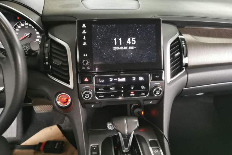 Used Honda Avancier 2020 240TURBO Two-Wheel Drive Premium Edition Audio And AC Panel