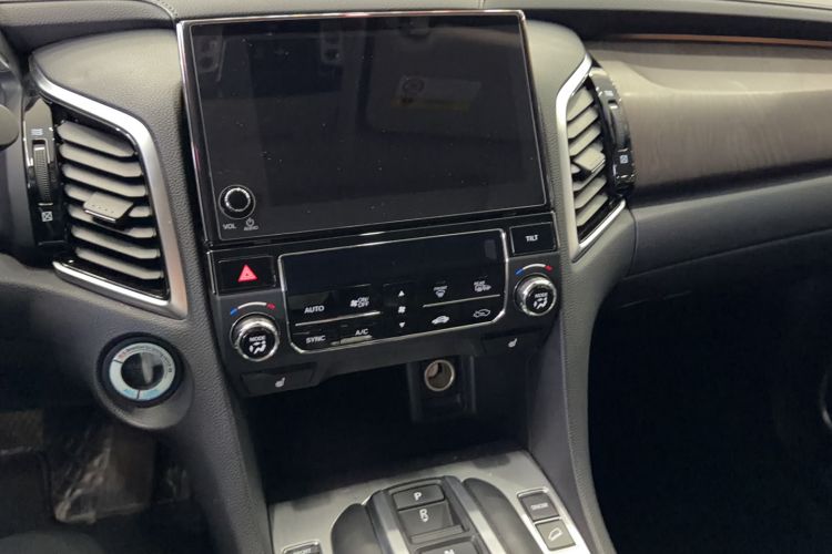 Used Honda Avancier 2020 370TURBO Two-Wheel Drive Luxury Edition Audio And AC Panel