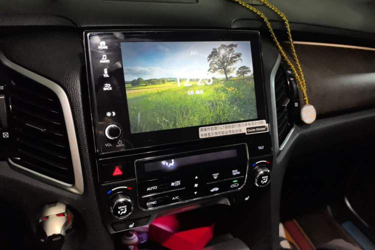 Used Honda Avancier 2020 370TURBO Two-Wheel Drive Luxury Edition Audio And AC Panel