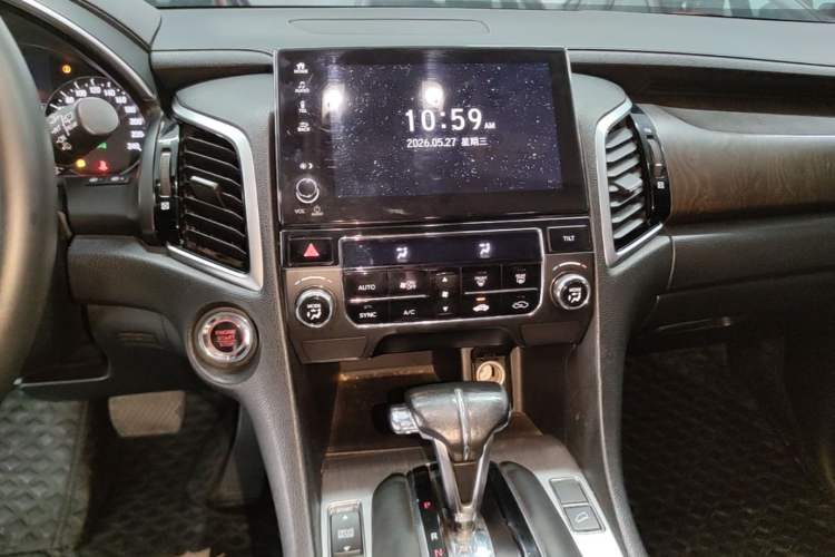 Used Honda Avancier 2020 240TURBO Two-Wheel Drive Comfort Edition Audio And AC Panel