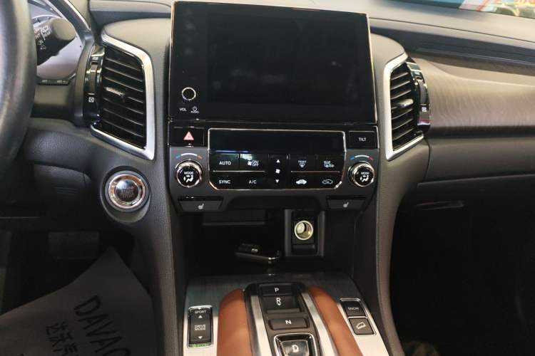 Used Honda Avancier 2020 370TURBO Two-Wheel Drive Luxury Edition Audio And AC Panel
