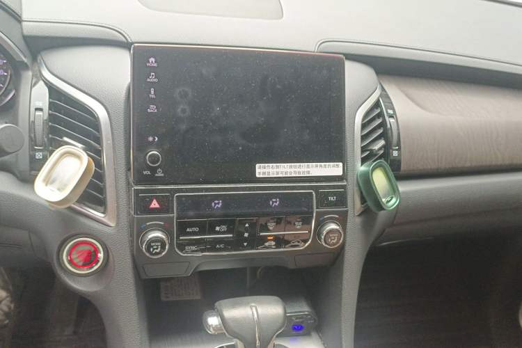 Used Honda Avancier 2020 240TURBO Two-Wheel Drive Comfort Edition Audio And AC Panel