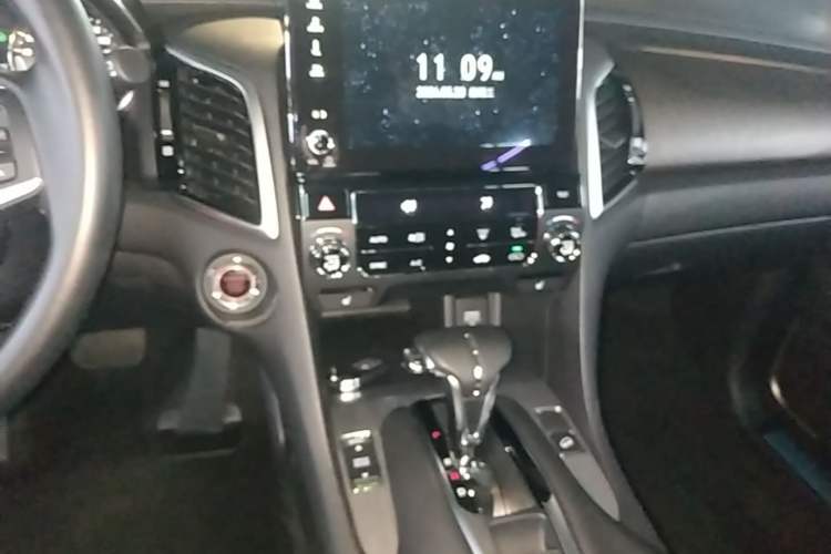 Used Honda Avancier 2020 240TURBO Two-Wheel Drive Premium Edition Audio And AC Panel