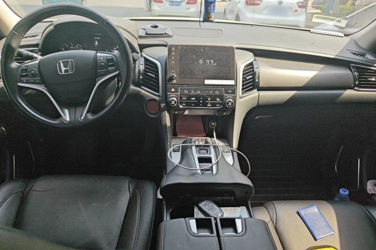 Used Honda Avancier 2020 370TURBO Two-Wheel Drive Luxury Edition Center Console