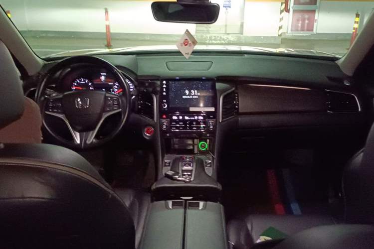 Used Honda Avancier 2020 370TURBO Two-Wheel Drive Luxury Edition Center Console