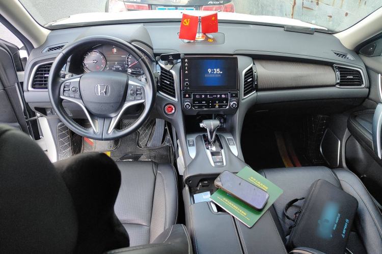 Used Honda Avancier 2020 240TURBO Two-Wheel Drive Comfort Edition Center Console