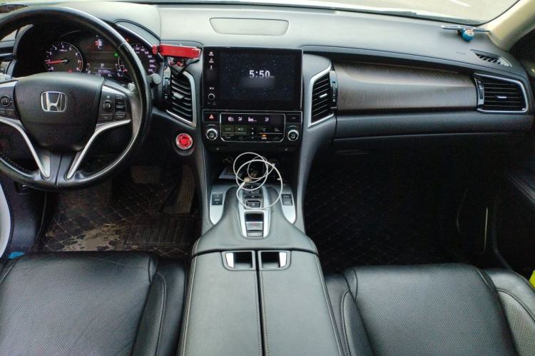 Used Honda Avancier 2020 370TURBO Two-Wheel Drive Luxury Edition Center Console