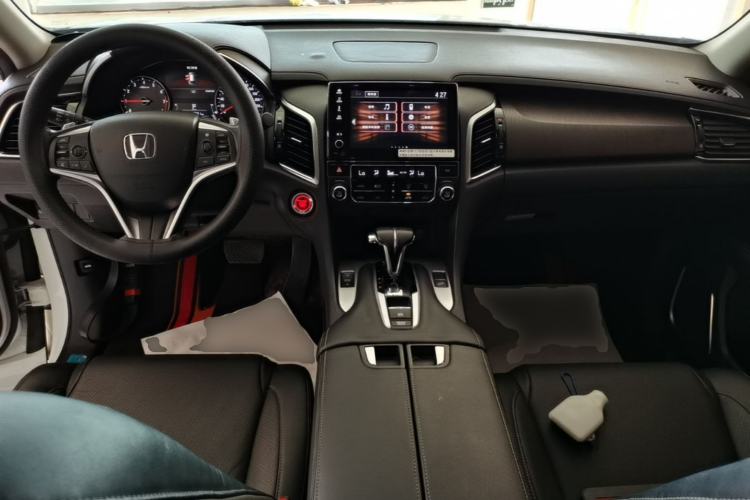 Used Honda Avancier 2020 240TURBO Two-Wheel Drive Comfort Edition Center Console