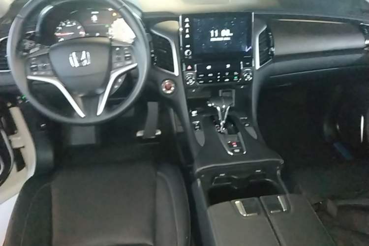 Used Honda Avancier 2020 240TURBO Two-Wheel Drive Premium Edition Center Console