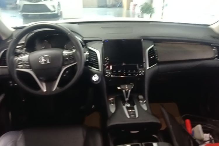Used Honda Avancier 2020 240TURBO Two-Wheel Drive Premium Edition Center Console