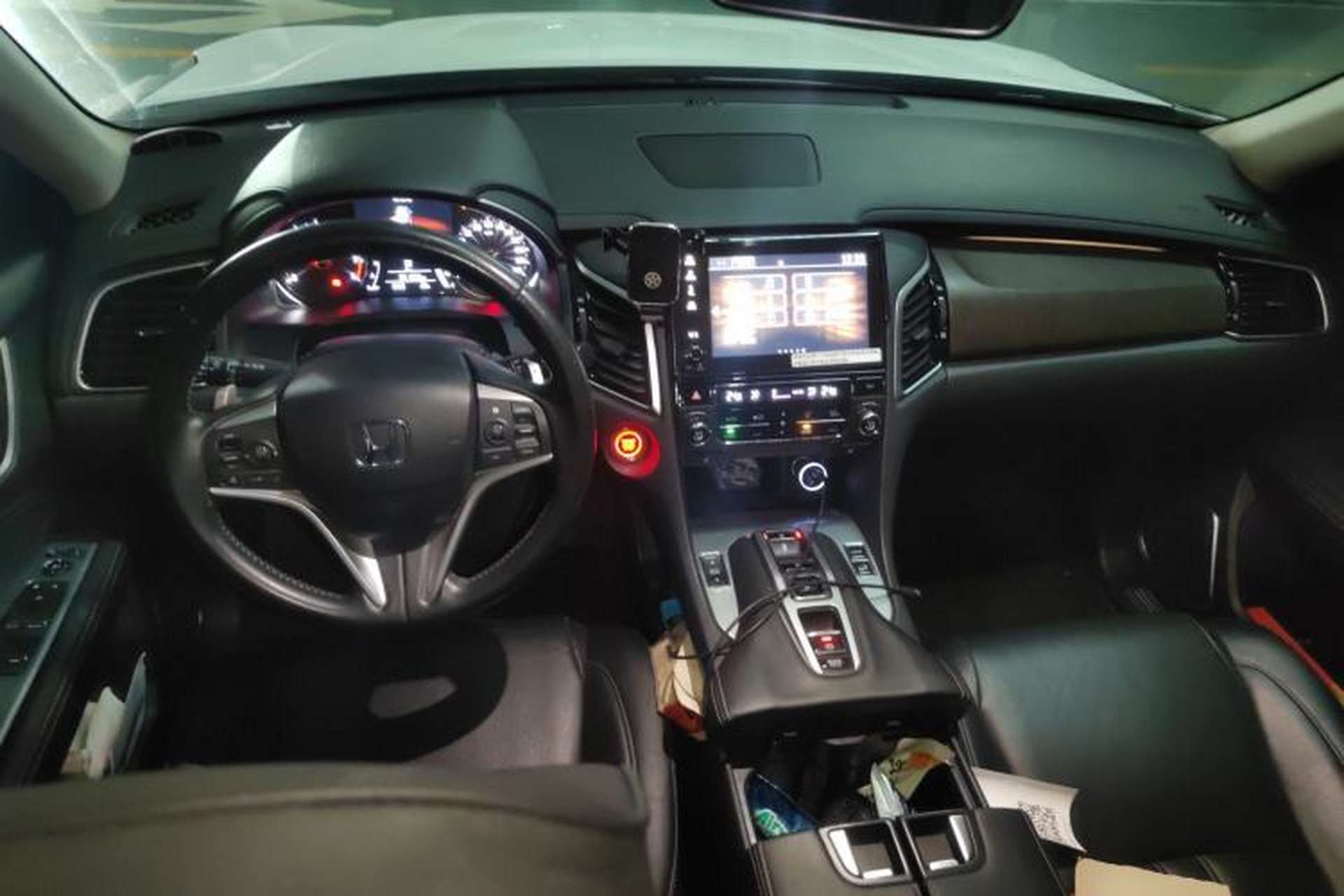 Used Honda Avancier 2020 370TURBO Two-Wheel Drive Luxury Edition Center Console