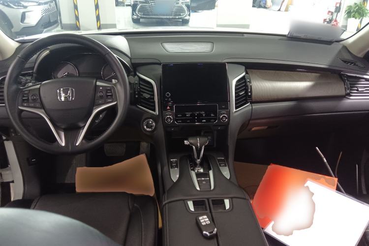 Used Honda Avancier 2020 240TURBO Two-Wheel Drive Premium Edition Center Console