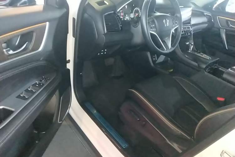 Used Honda Avancier 2020 240TURBO Two-Wheel Drive Premium Edition Driver Seat