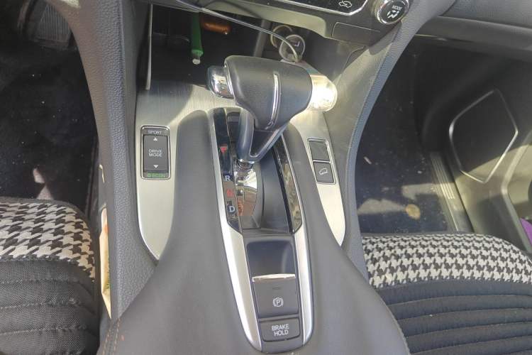Used Honda Avancier 2020 240TURBO Two-Wheel Drive Comfort Edition Gear Lever