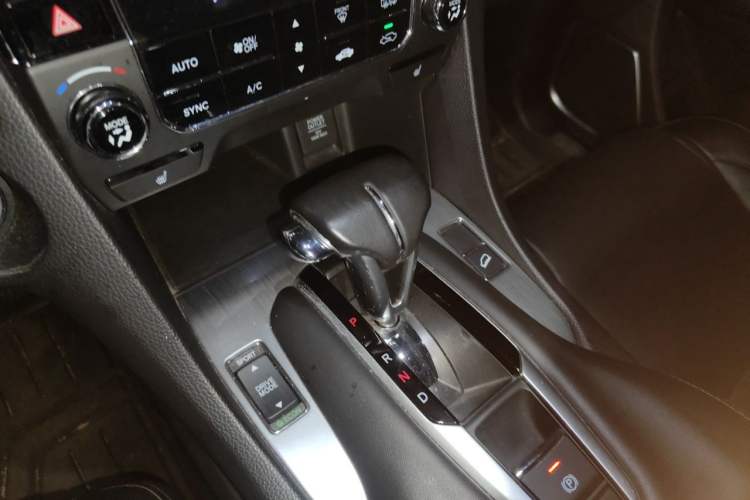 Used Honda Avancier 2020 240TURBO Front-Wheel Drive Smart Edition Gear Lever